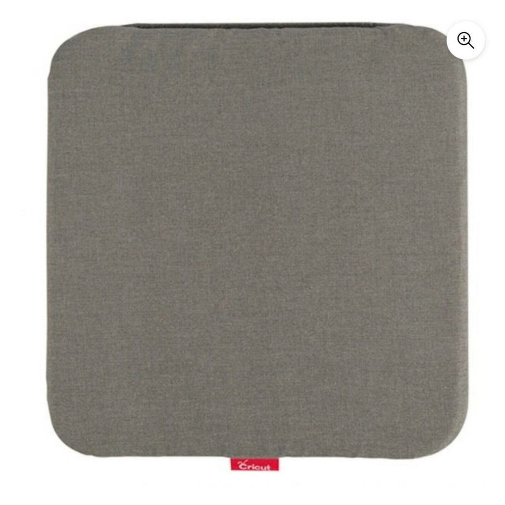 Cricut Raspberry Easy Press 2 & Mini Easy Press & Matt, Weeder, Iron ons Bundle - Picture 6 of 8